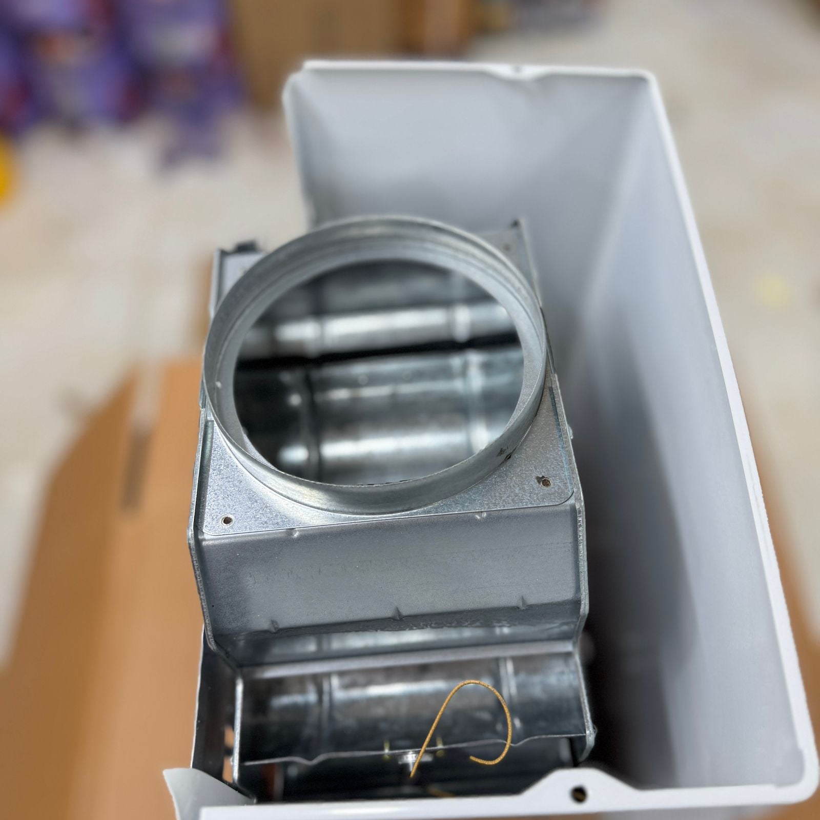 BUTANE INSTANT GEYSER B4218I-TURBO